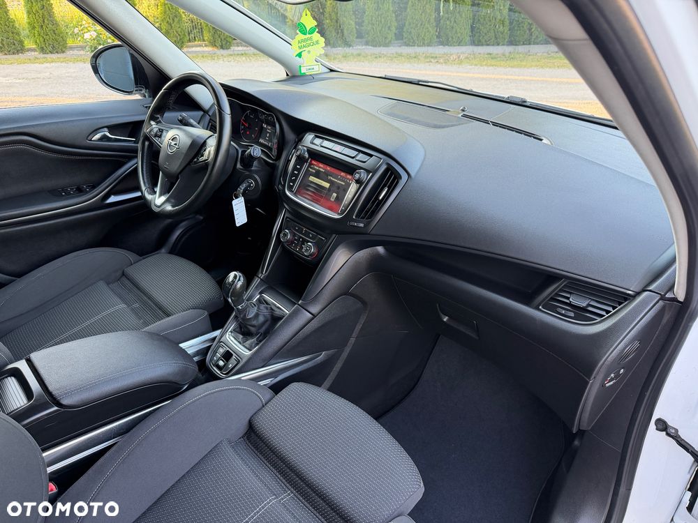 Opel Zafira 2.0 D (CDTI ecoFLEX) Start/Stop Innovation - 28