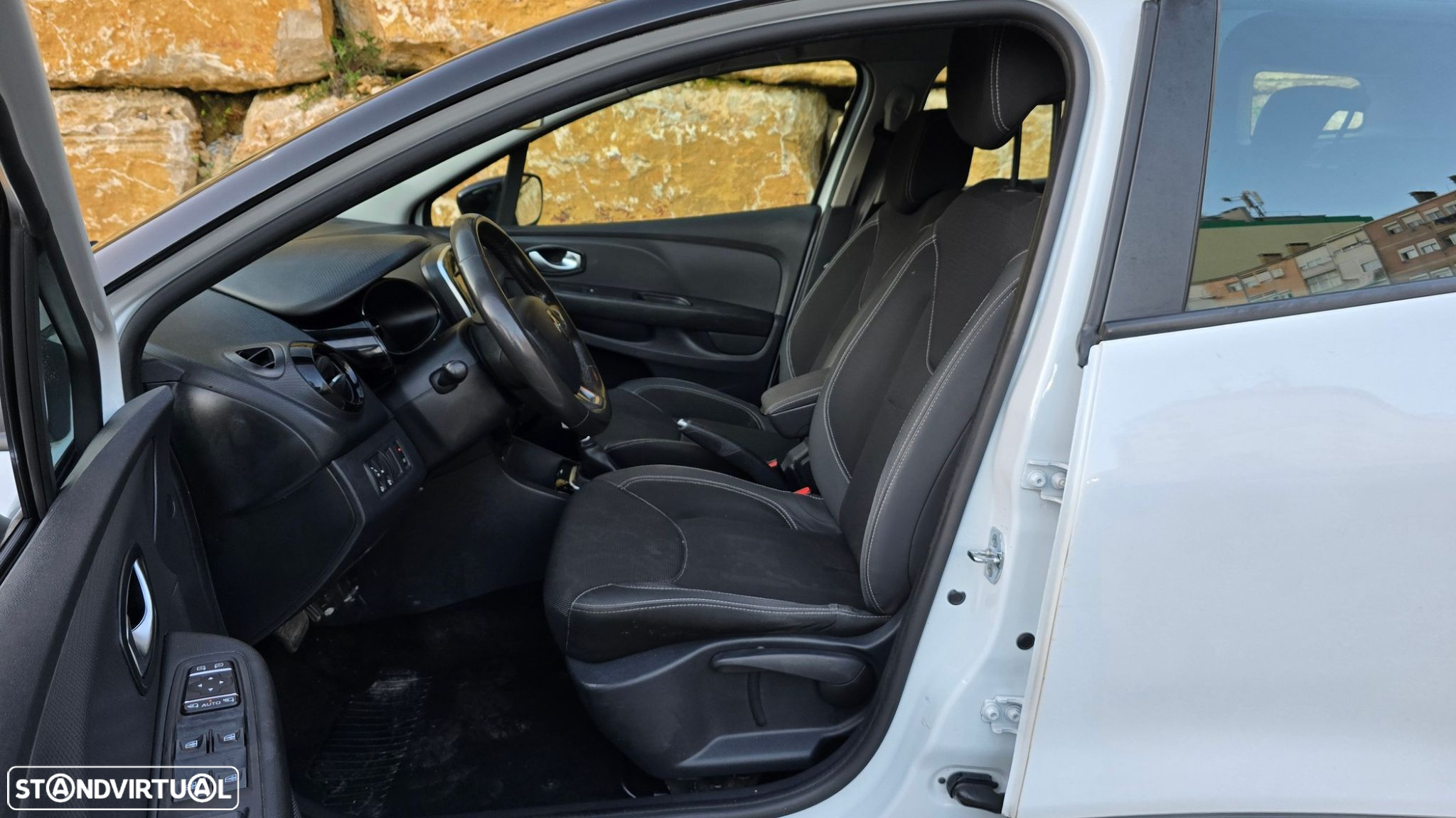 Renault Clio Sport Tourer 1.5 dCi Dynamique S EDC - 24
