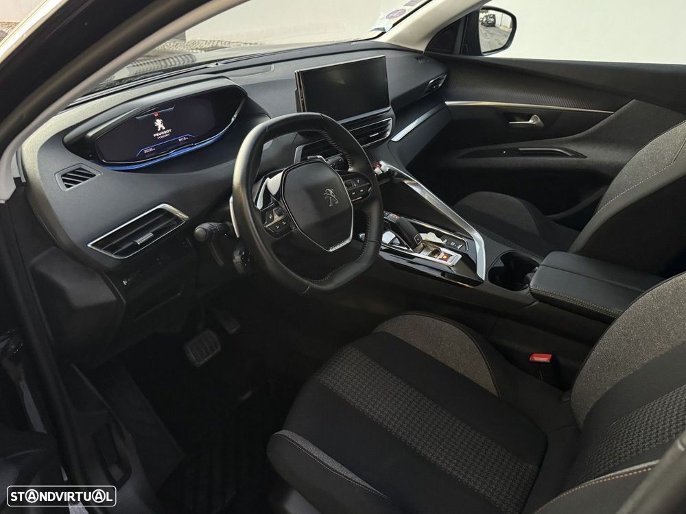 Peugeot 3008 1.2 PureTech Allure EAT8 - 10