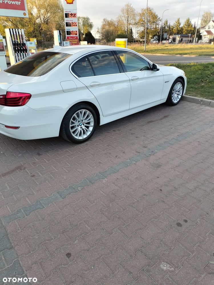 BMW Seria 5 520d xDrive - 5