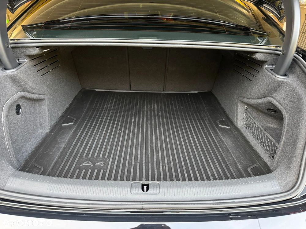 Audi A4 - 24