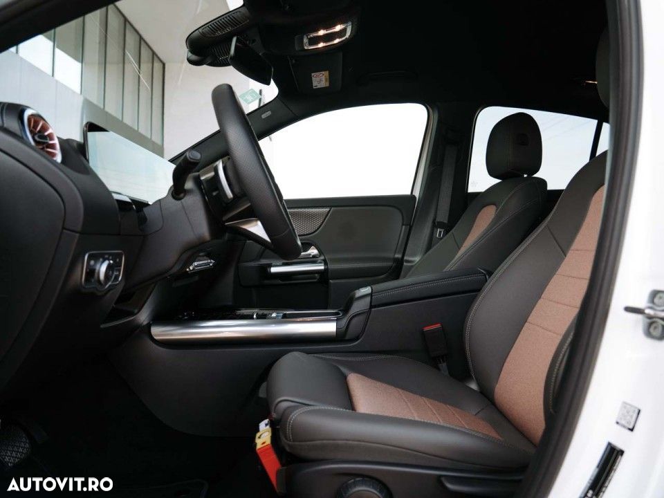 Mercedes-Benz EQA 300 4MATIC - 8