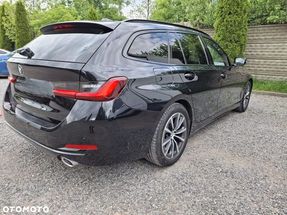 BMW Seria 3 318d - 14