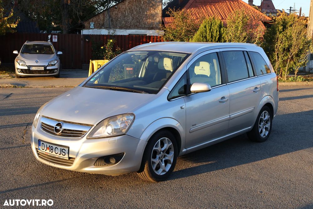 Opel Zafira - 9