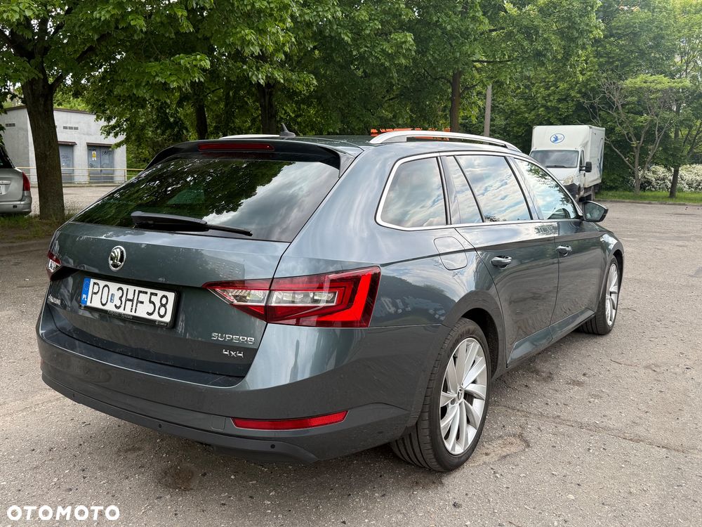 Skoda Superb 2.0 TDI 4x4 L&K DSG - 4