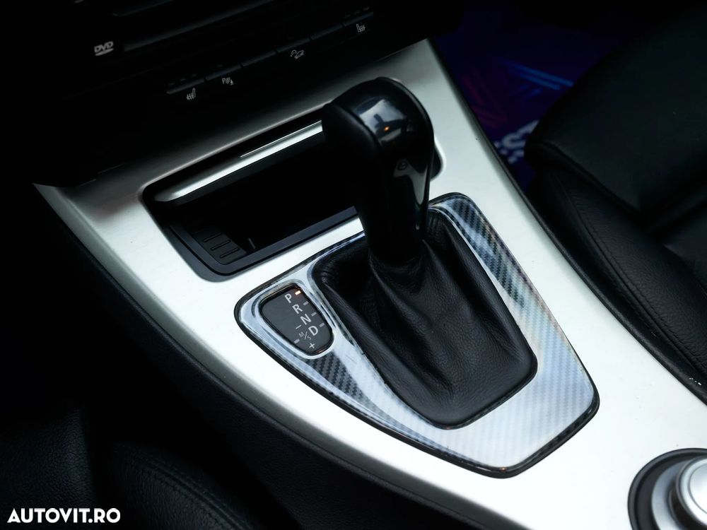 BMW Seria 3 325i xDrive Aut. M Sport Edition - 24