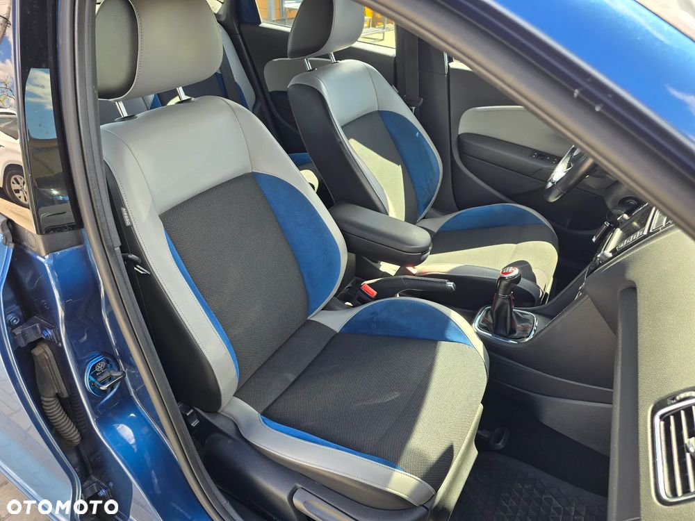 Volkswagen Polo - 15