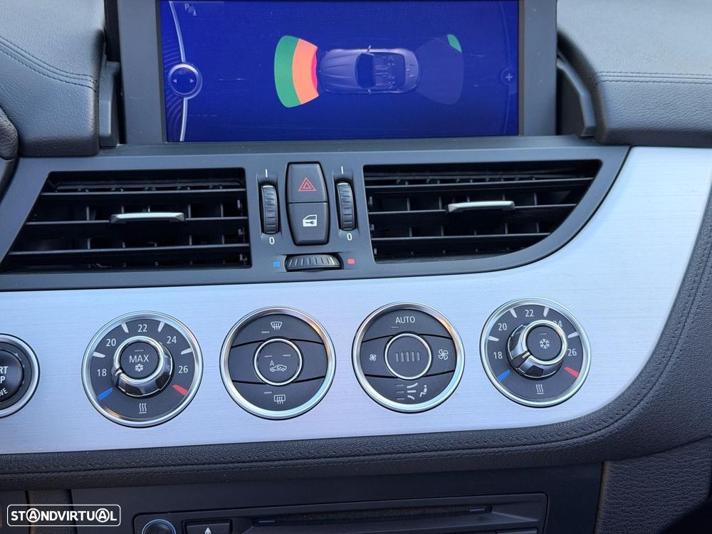 BMW Z4 23 i Auto - 10