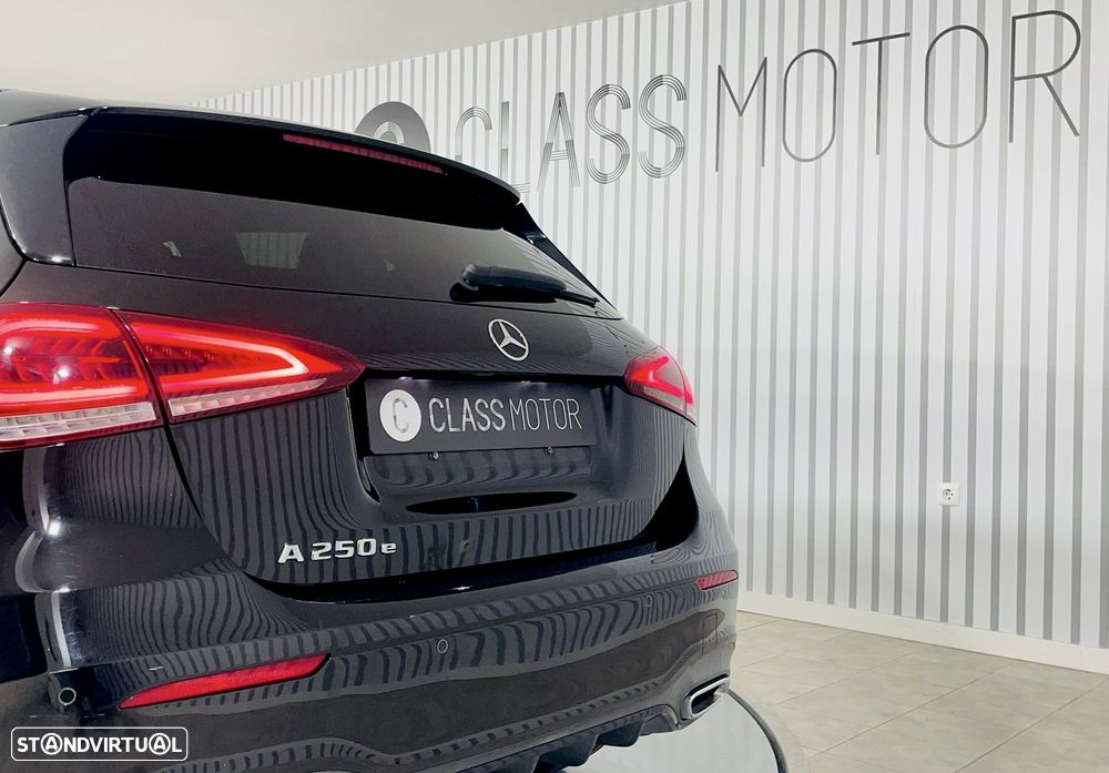 Mercedes-Benz A 250 e AMG Line - 10
