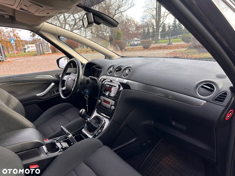 Ford S-Max 2.0 TDCi DPF Titanium - 17