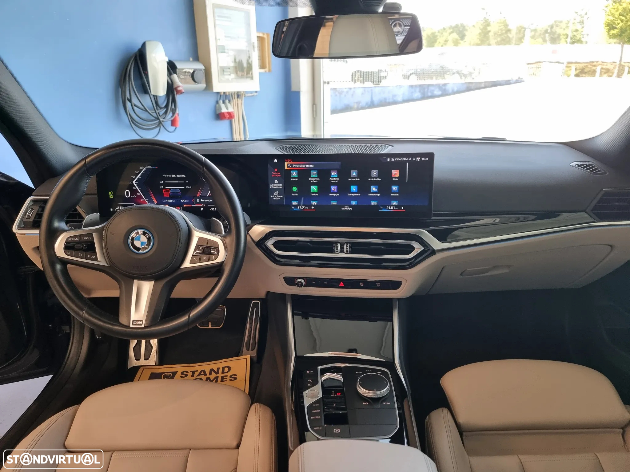 BMW 330 e Pack Desportivo M Auto - 26