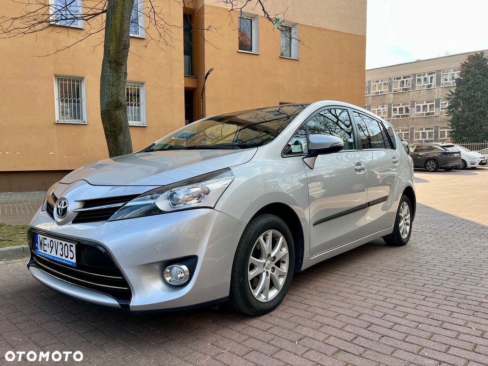 Toyota Verso 1.6 D-4D 5-Sitzer Start/Stop Skyview Edition - 1