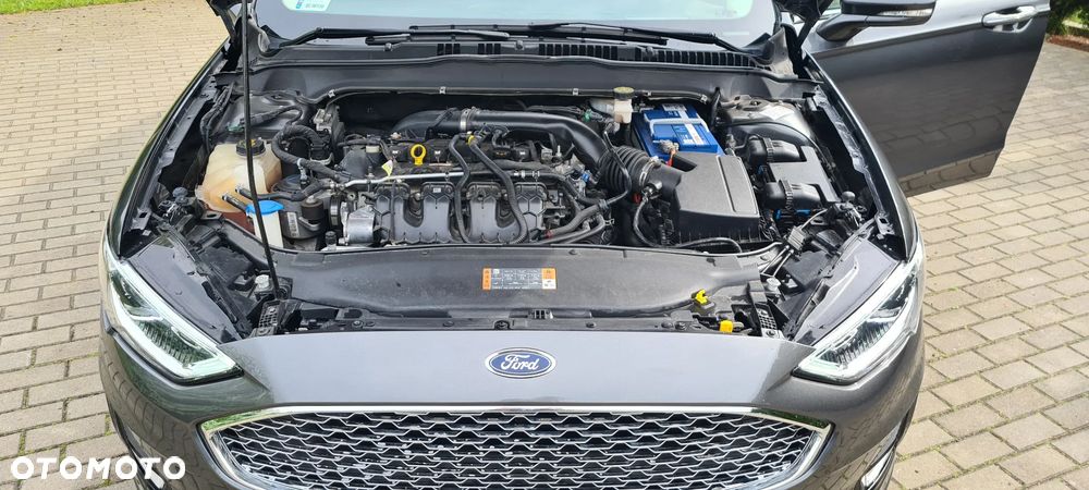 Ford Fusion 2.0 EcoBoost Titanium - 9