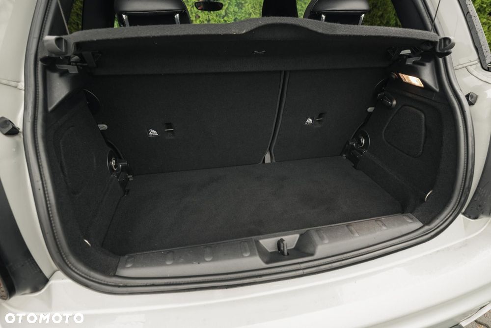 MINI John Cooper Works - 35