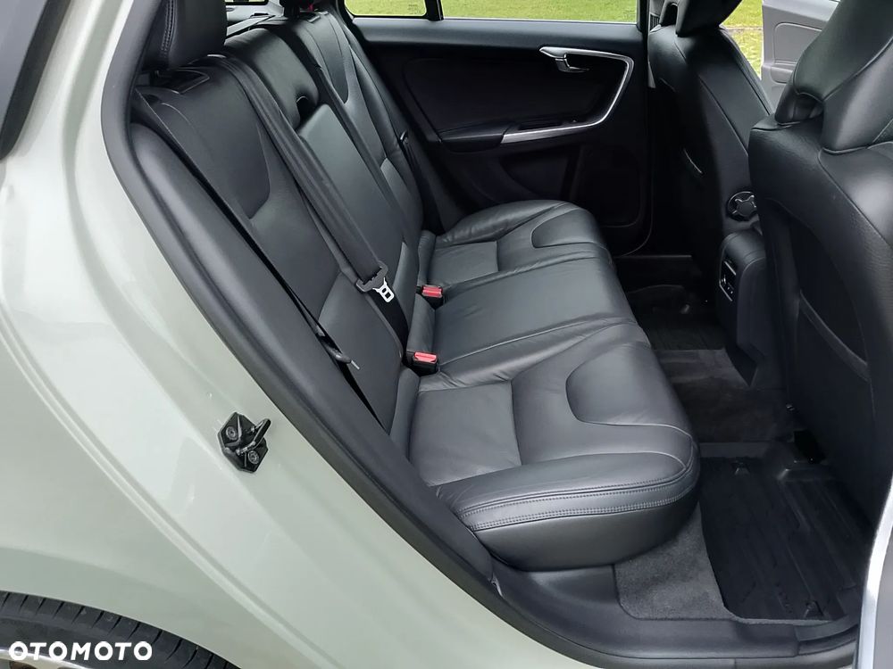 Volvo V60 - 32