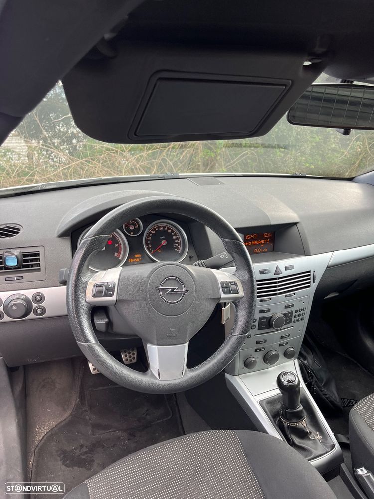 Opel Astra GTC ver-1-7-cdti-enjoy - 5