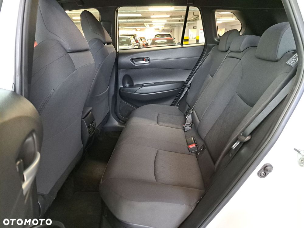 Toyota Corolla Cross - 13