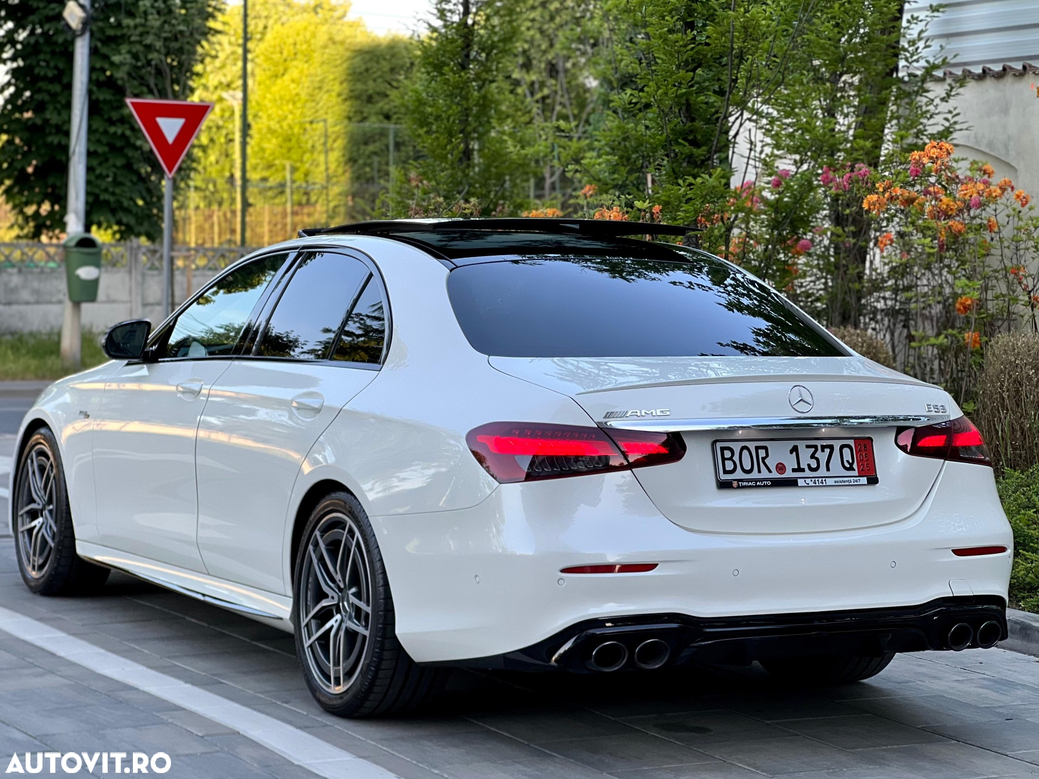Mercedes-Benz E 53 AMG 4Matic AMG Speedshift 9G-MCT - 4