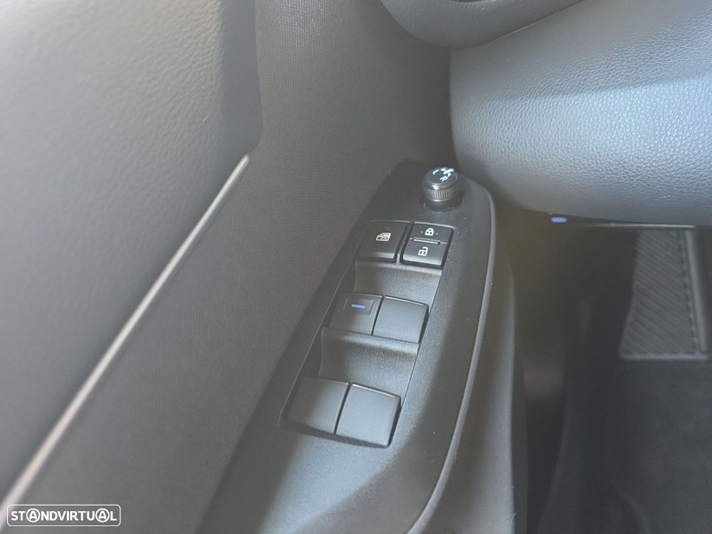 Toyota Yaris Cross 1.5 HDF Comfort Plus - 18