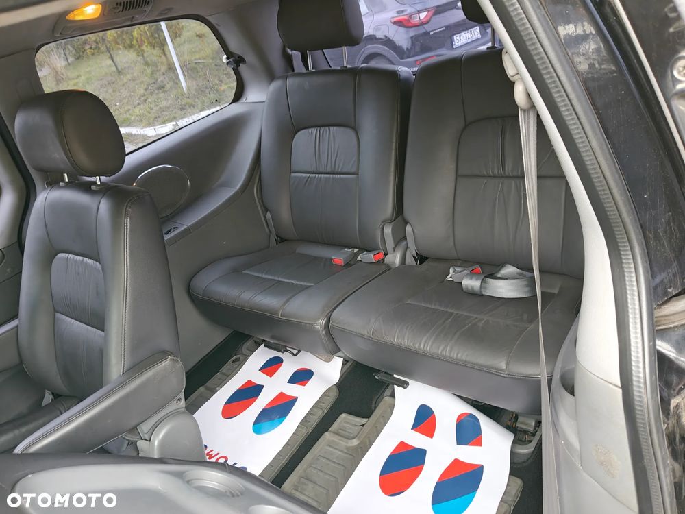 Kia Carnival CRDi Executive - 8