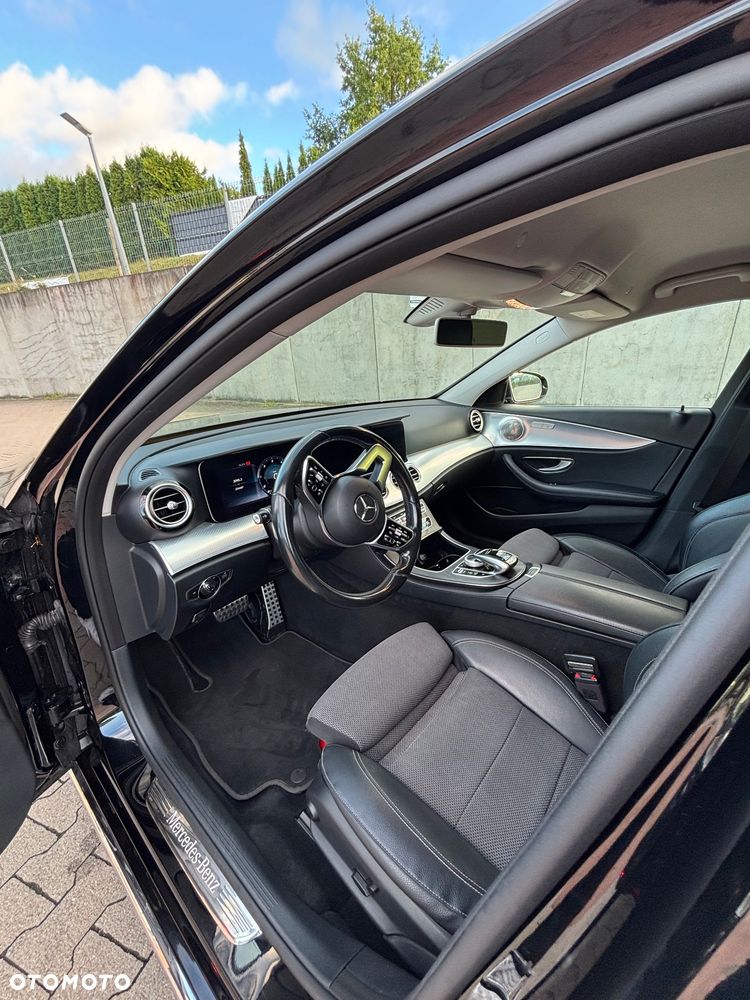 Mercedes-Benz E-Class 2019 photo 5