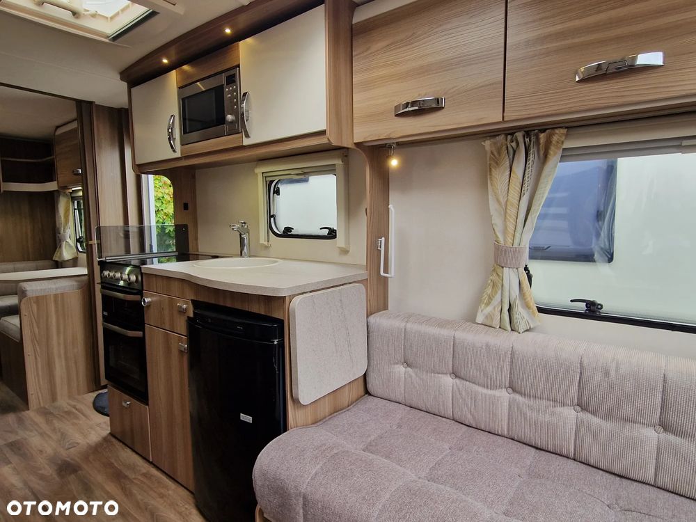 SWIFT Charisma 565 SE LUX - 8