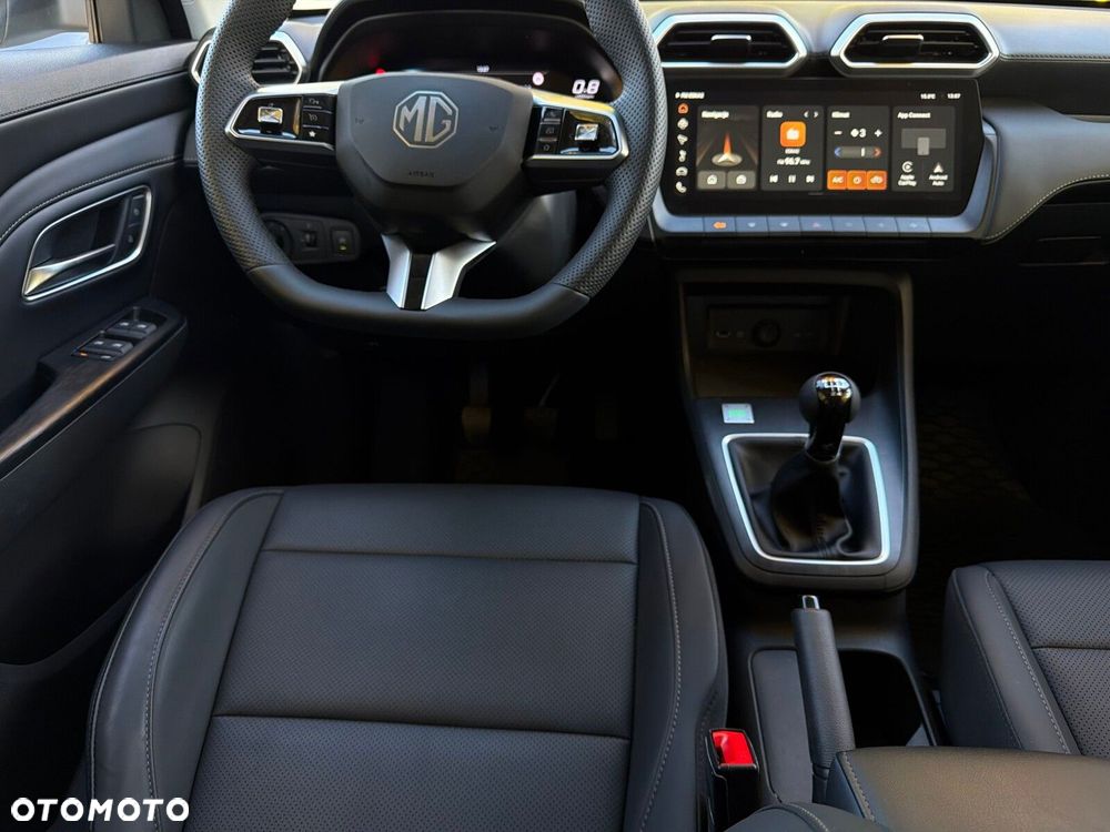 MG ZS - 21