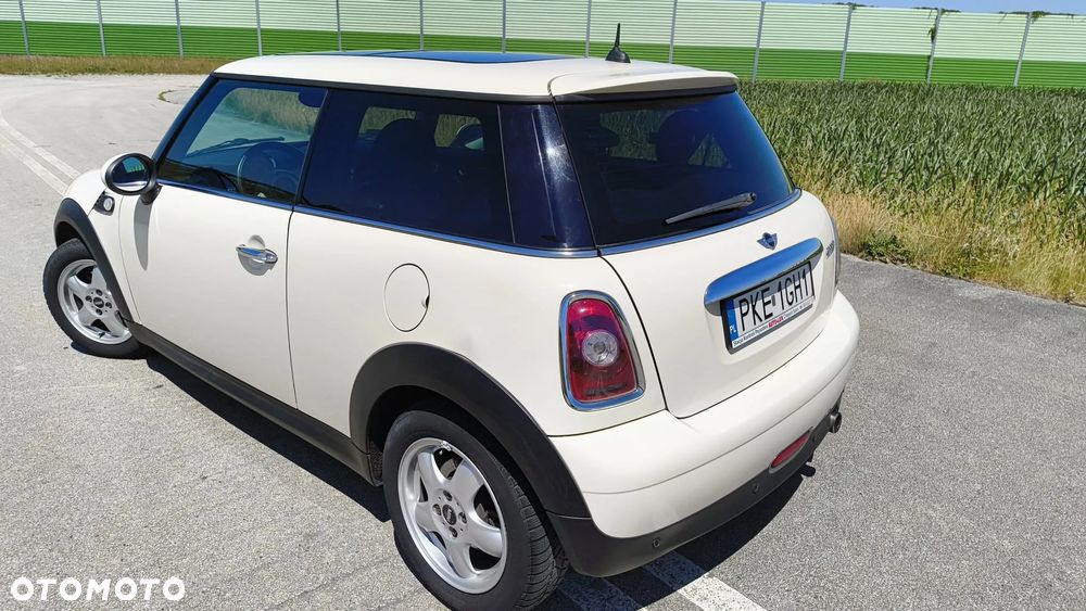 MINI Cooper Standard - 6