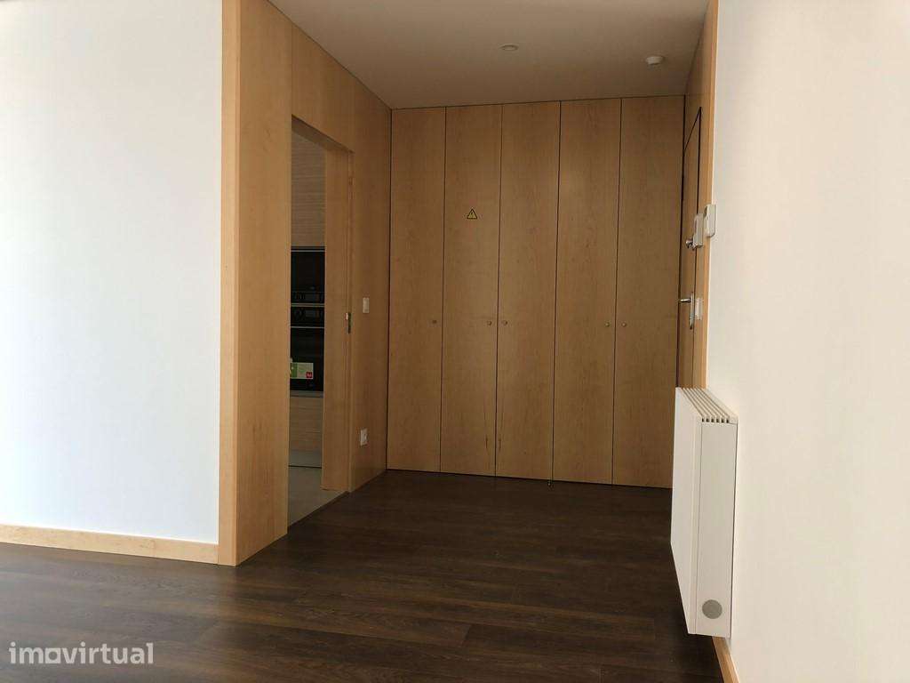 Apartamento T1 Novo – Glicínias - Grande imagem: 5/13