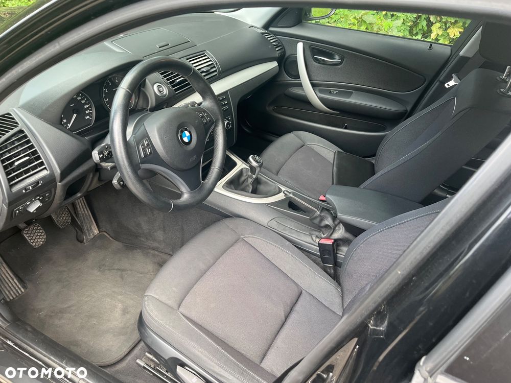 BMW Seria 1 116i - 8