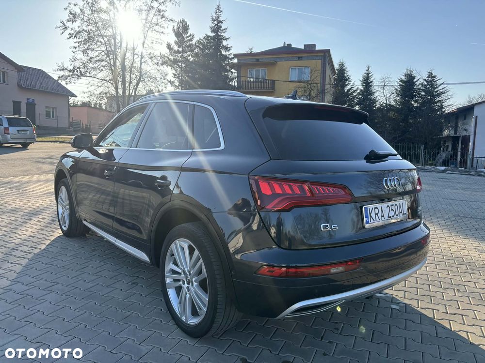 Audi Q5 2.0 TFSI Quattro S tronic design - 2