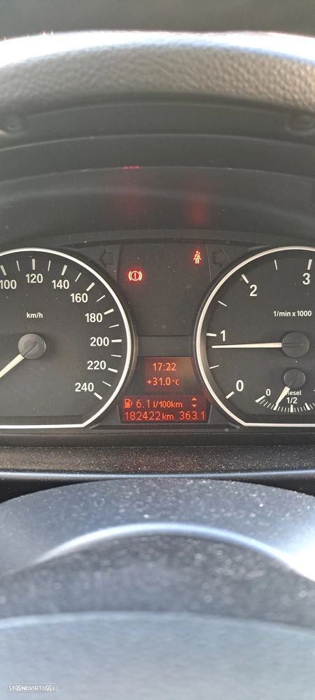 BMW 118 d DPF Edition Sport - 11