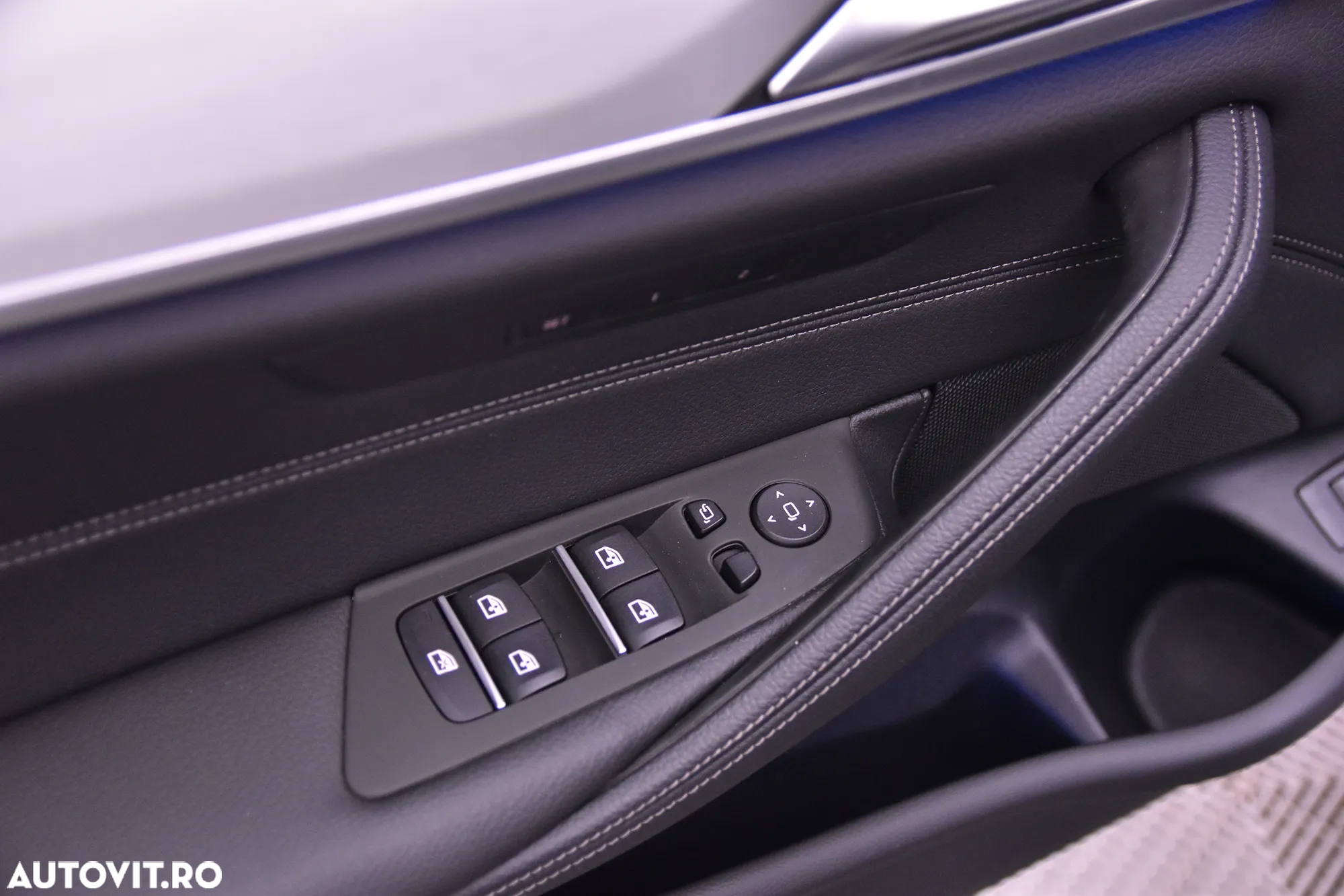 BMW Seria 5 530e xDrive AT PHEV - 14