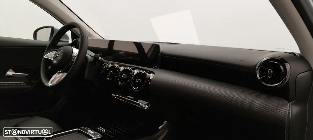 Mercedes-Benz A 200 Standard - 24