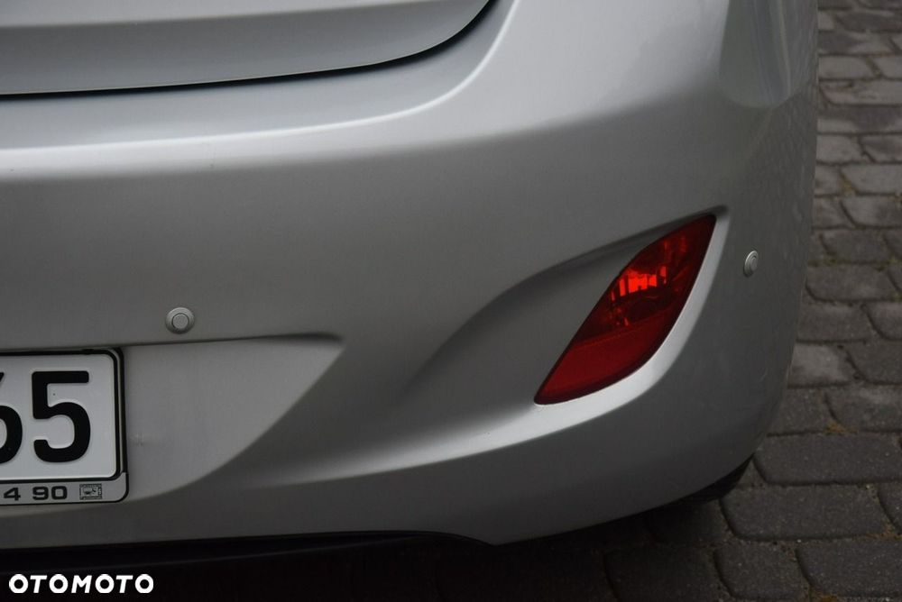 Hyundai i30 1.4 Classic + - 14