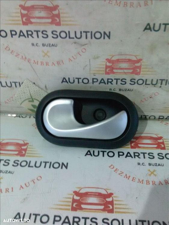 maner interior usa stanga fata dacia logan mcv 1.5 dci an fabr. 2011 - 1
