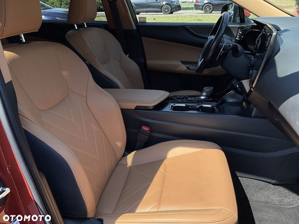 Lexus NX 350h Omotenashi AWD - 11
