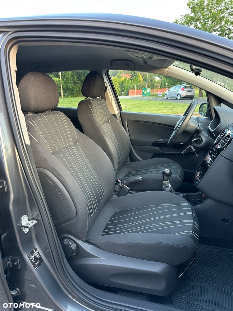 Opel Corsa 1.2 16V - 19