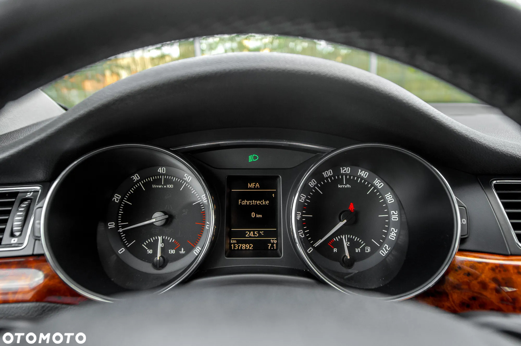Skoda Superb 1.8 TSI DSG Exclusive - 29