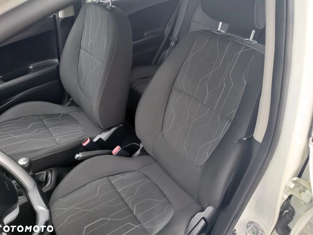 Kia Picanto 1.0 Dream Team Edition - 14