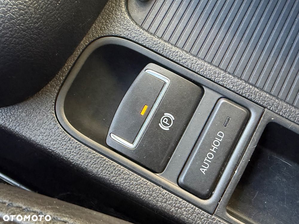 Volkswagen Tiguan - 30