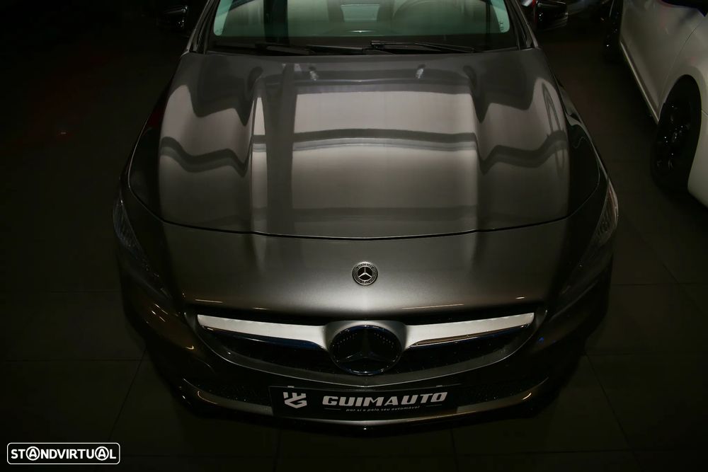 Mercedes-Benz CLA 180 Shooting Brake d Urban - 17