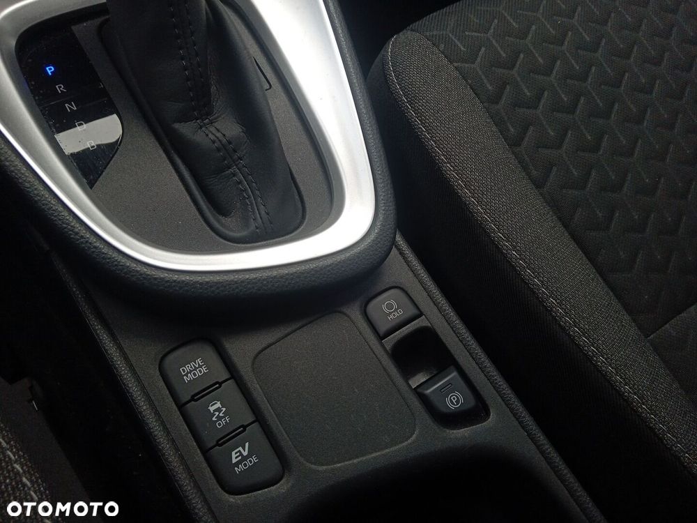 Toyota Yaris Cross - 19