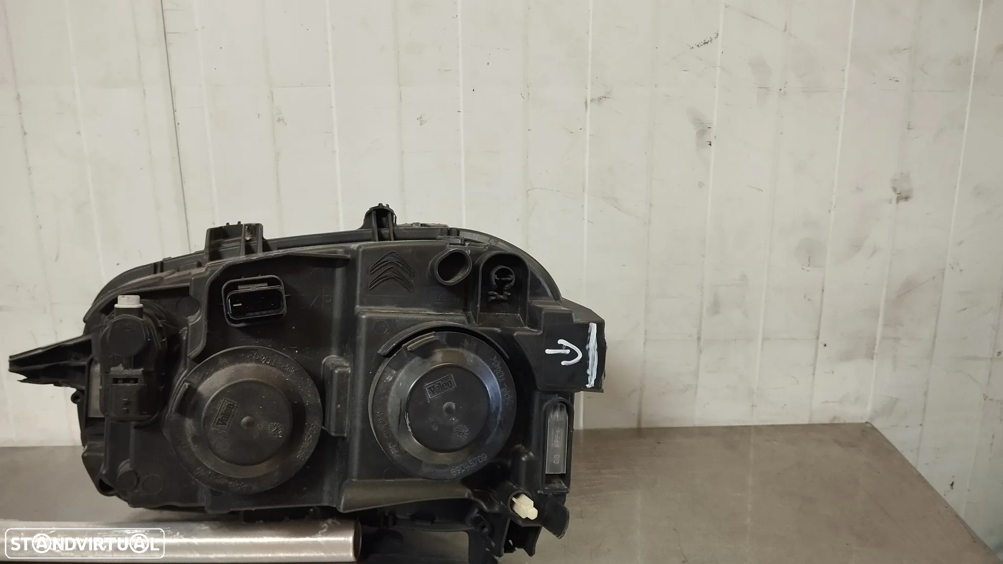 ÓTICA / FAROL CITROEN C3 III - DIREITO - 2016-> REF- 982005928 (APOIOS PARTIDOS) - 5