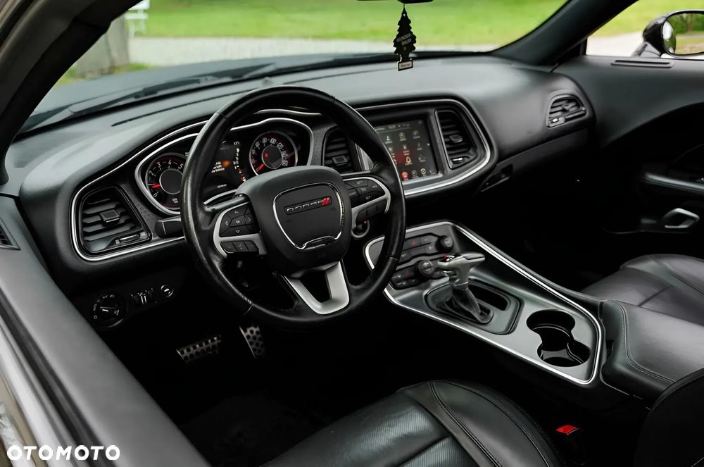 Dodge Challenger Automatik R/T Plus - 34