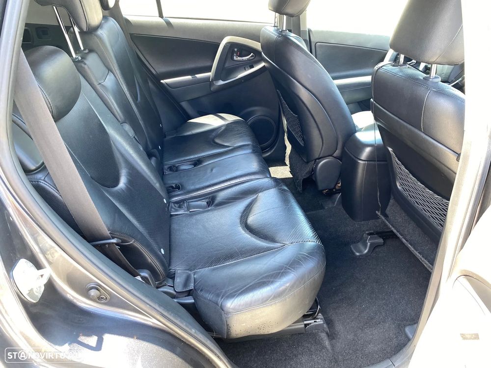 Toyota RAV4 2.2 D-4D Sol High Pack+NAVI - 18