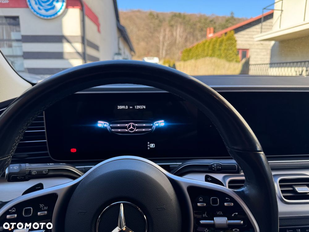 Mercedes-Benz GLE - 12