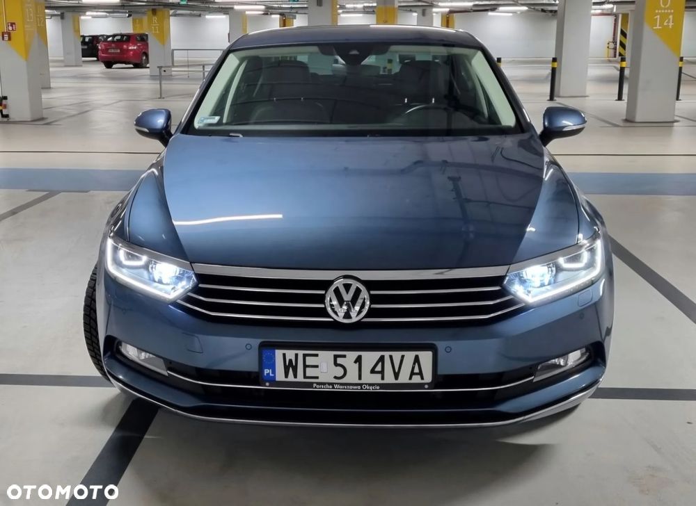 Volkswagen Passat - 2