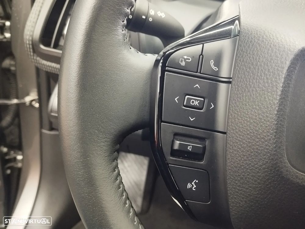 Toyota bZ4X 71,4 kWh Premium - 25