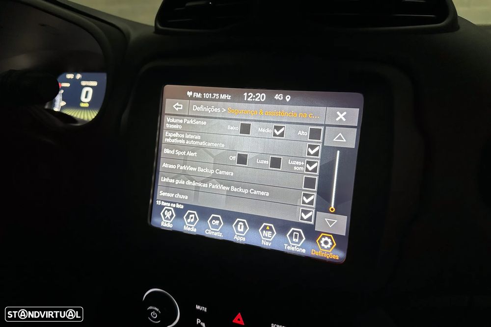 Jeep Renegade 1.3 T-GDI 4xe PLUG-IN Hybrid Auto Limited - 25